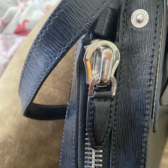 Authentic Alexander Wang  textured patent leather tri fold shoulder bag black! - Picture 10 of 13